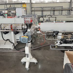 380V flexible Plastic Pipe Extrusion Machine With Adjustable Speed