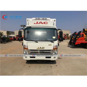 JAC 4X2 5T Refrigerator Box Truck For Transporting Frozen Fish