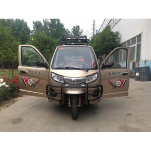 200w Enclosed Rear Drum Brake 65KM/H Cabin Tricycle