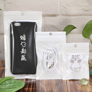 Wholesale Resealable Plastic Transparent Window Zipper Bag For Packing Phone