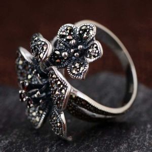 Women Antique 925 Sterling Silver Flower Style Marcasite Ring(MKS20021)