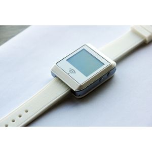 Hot sell wireless restaurant waiter rechargeable wrist watch pager