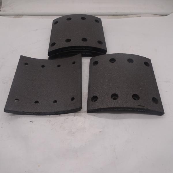 SINOTRUK Heavy Truck Parts Lifting brake pad WG9200340069 rear brake pads heavy truck parts brake pad