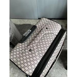 Multipurpose PU Luggage Bag Wear Resistant Waterproof With Wheels