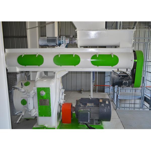 Buy Ring Die Chicken Pig 1TPH 2TPH Livestock Feed Pellet Machine at wholesale prices