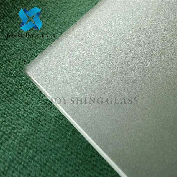 Buy 4mm Ultra White Solar Glass AR Coating Solar Glass Customization at wholesale prices