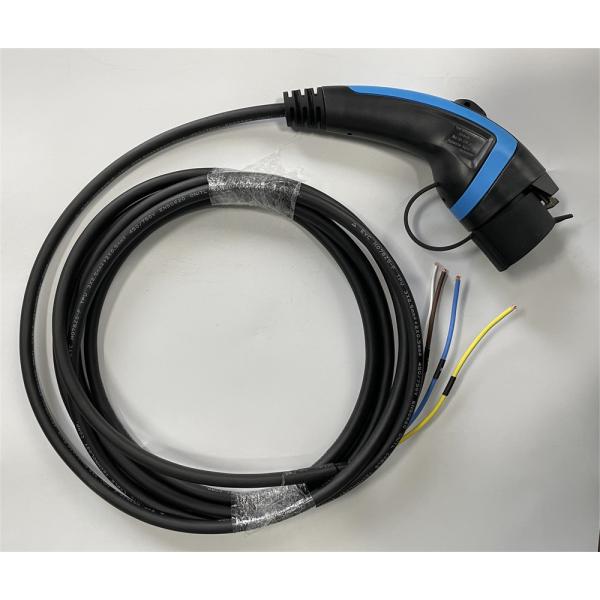 3.6KW 16A Type 1 PBT Alloy Portable Electric Vehicle Charger For Home Use