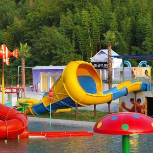 OEM ODM Commercial Water Slide Fiberglass Swimming Pool Slide Oxidation