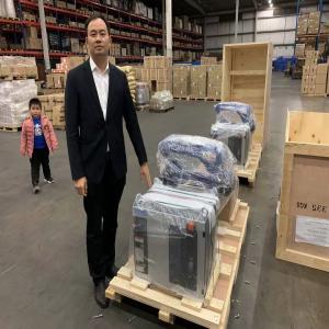 Yaskawa AR2010 Floor Mounted 6 Axis MIG Welding Robot