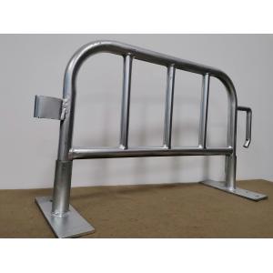 China Temporary Metal Pedestrian Barriers Steel Barricade Safety Powder Coating on sale