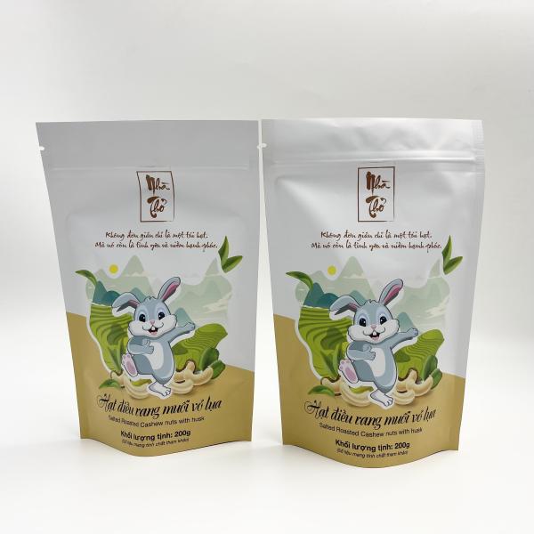 Buy VMPET Aluminum Foil Food Packaging Bag 300 Microns Gravure Printing at wholesale prices