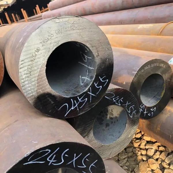 Carbon Steel Seamless Steel Pipe Round Section Shape Invoicing By Theoretical Weight Designed For In Oil Gas Chemical And Energy Sectors