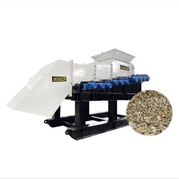 Strong Screening Capacity Roller Screening Machine 168-490 TPH Safe Operation