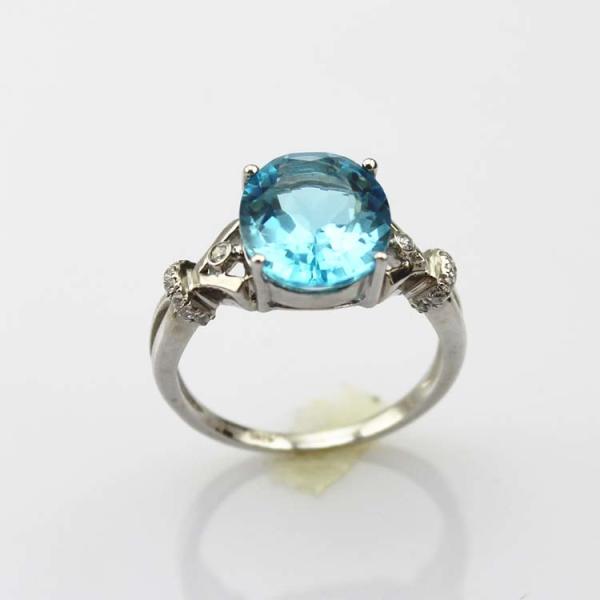 925 Silver Ring 9mmx11mm Oval Purple Cubic Zircon Gemstone Ring (R244)