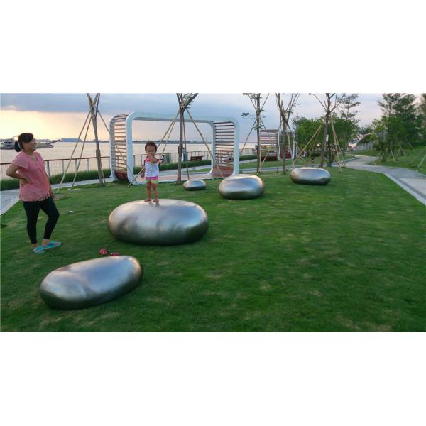 Stone Metal Outdoor Sculpture Abstract , Surface Brushed Mirrored Garden Sculpture Decoration