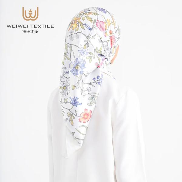 Factory Wholesale Customized Printed Logo Girl Women Shawl Square Floral Design Polyester Scarf Trendy Satin Silk Hijab Scarf