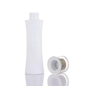 White Plastic Cosmetic Shampoo Lotion Bottle With Screw Cap