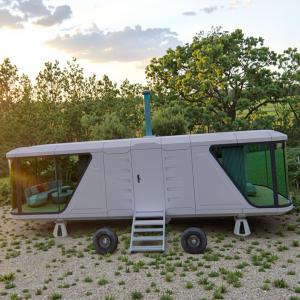 Modern Design Easy to Install Steel House Capsule with Smart Home