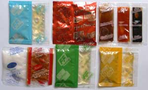 Twin Seasoning Condiment Packaging Machine Plastic Film Packaging Type