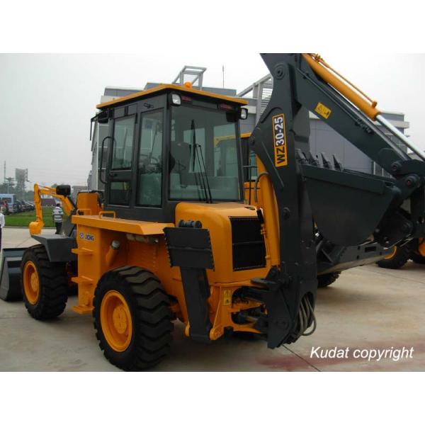 Low Noise Tractor with Bucket and Backhoe Wing Spread Support Leg 0.3M3 Digger capacity