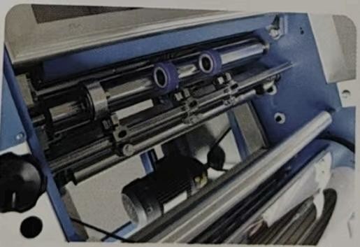 FB-540 Semi Automatic Hydraulic Film Laminating Machine Small Size Paper Film Laminator