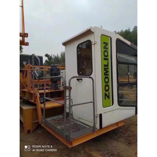 Second-Hand Large Equipment Zhonglian Tower Crane 21 Years with Car Type Moving