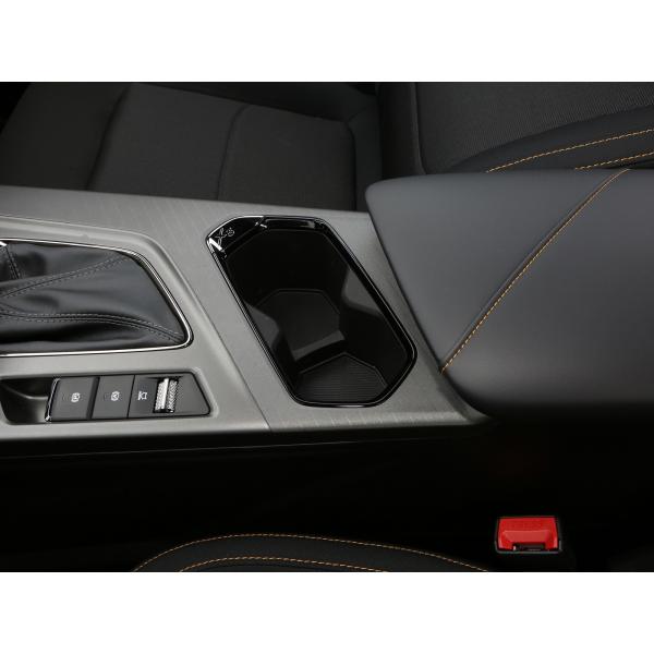 ESC Equipped Changan Oushang X5 Compact SUV Automatic Gear Box Left Steering Leather Seats FWD Drive with R18 Tire Size