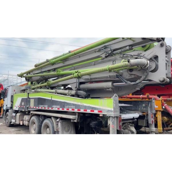 Zoomlion Concrete Batching Plant Truck 35m Concrete Boom Pump Used for Heavy Equipment