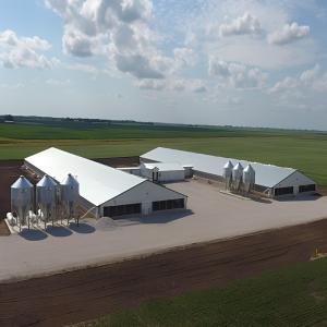 Lightweight Low Cost Steel Frame House , Prefab Steel Frame Farm Building