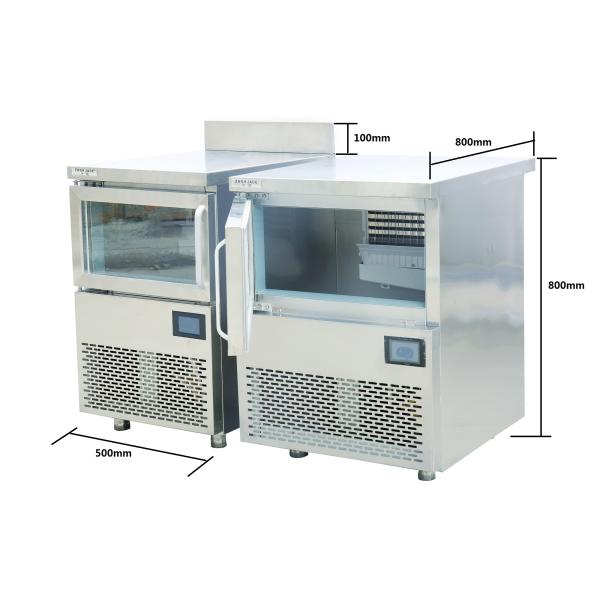 Blue Light Inside Commercial Ice Making Equipment Water Flowing Mode