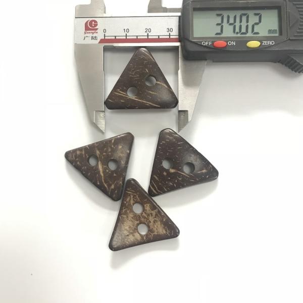Wholesale nature button high-end 2/4hole coconut shell buckle button.