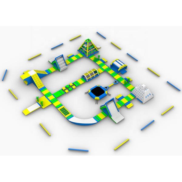 Aqua Big Large Scale Inflatable Entertainment Facilities Splashing Castle