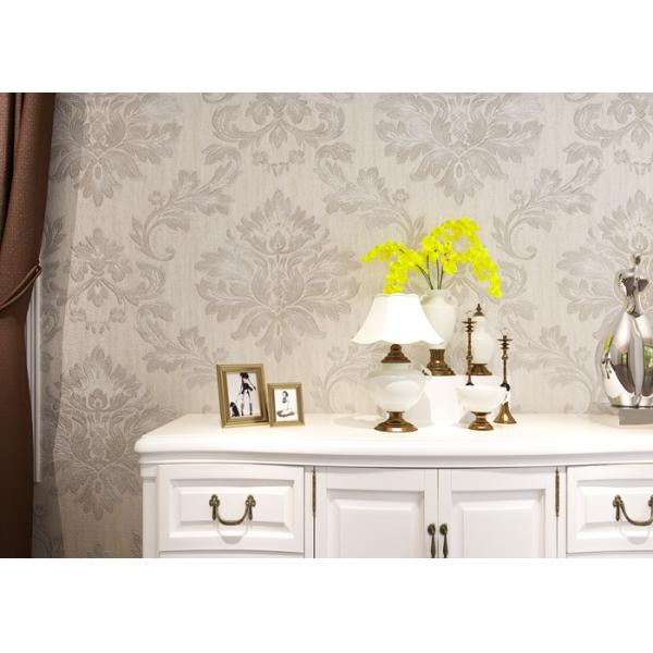 Classic Style Sliver Embossed Wallpaper , White Geometric Damask Pattern