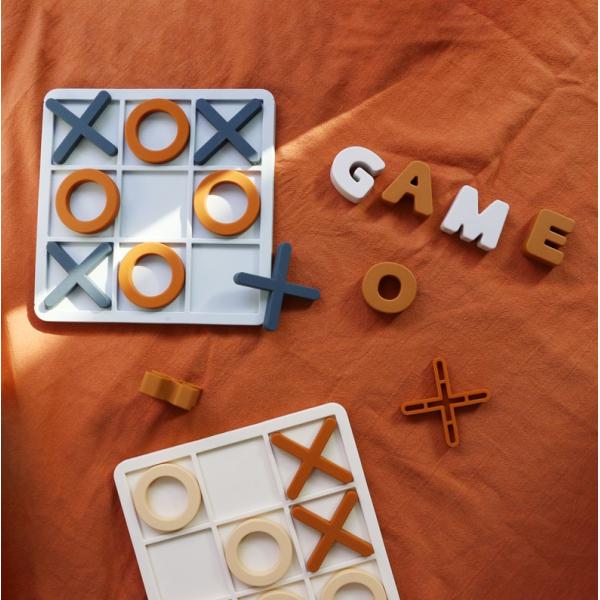 MOQ 50 Sets Silicone XO Tic Tac Toe Puzzle Customizable Logo Colors BPA Free CE Certificate Silicone Toys