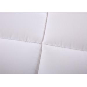 Cozy Hotel Bed 85gsm 7Dx64mm Polyester Comforter Set