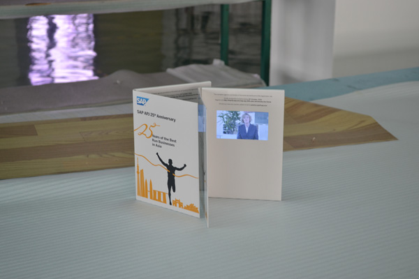 3.5 Inch Promotional Video Brochure 320 X 240 Pixel 1.5-3 Hours Lifespan