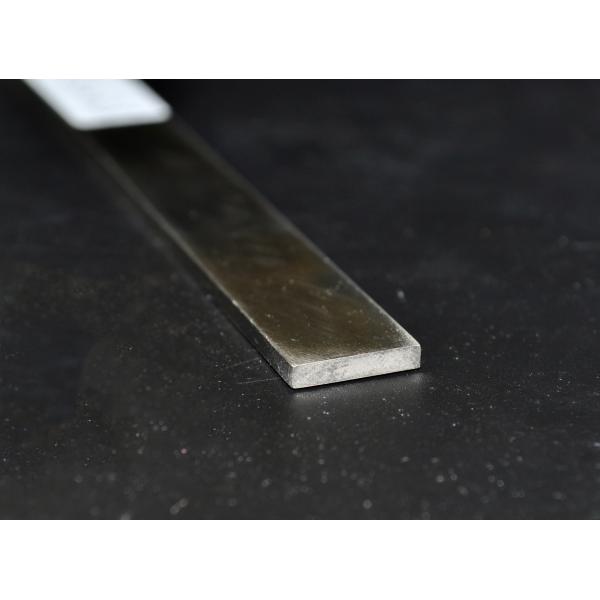 Buy 1-6m Flat Iron Rod Clean Surface Heat Resistance Cold Rolled at wholesale prices