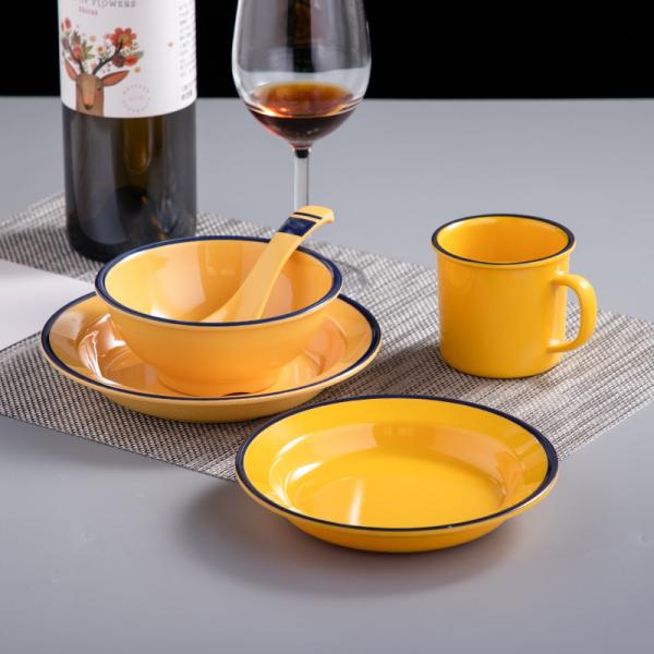 Blue Rim Gloss Glaze Porcelain Contemporary Dinnerware Sets LFGB Approved