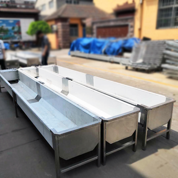 Stainless Steel 100KG Cow Drinking Trough Customized Long
