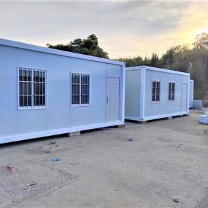 Quality 20 40 Foot Container Tiny Premade Portable Cabin Bungalow Fabricated Homes Modern Simple Style with Sandwich Panel Door for sale