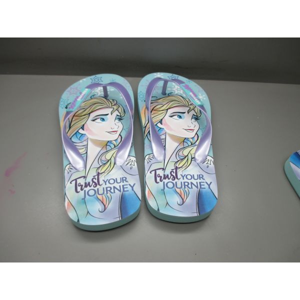 Lightweight Kids Character Flip Flops Sandals Cute Beach Flip Flops Custom Size