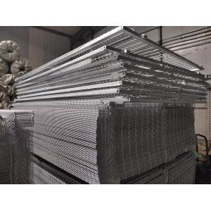 0.63m Tall Powder Coated Curved Metal Fence Welded Wire