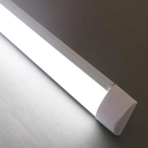 Non-Waterproof LED Batten Light 0-10V Dimmable 120 Degree Beam angle 120LM/W