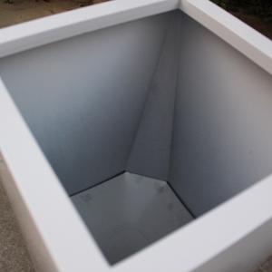 Outdoor standing planter white irregular quadrilateral flower pots