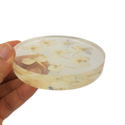 Artificial Transparent Flower Paperweight With Fragments / Chippings