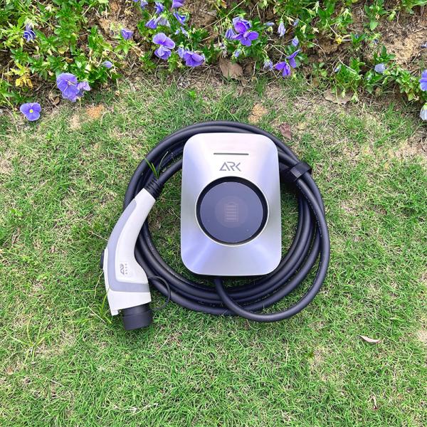 Buy WiFi LCD Display Type2 Evse EV Charger Wallbox 7kw at wholesale prices