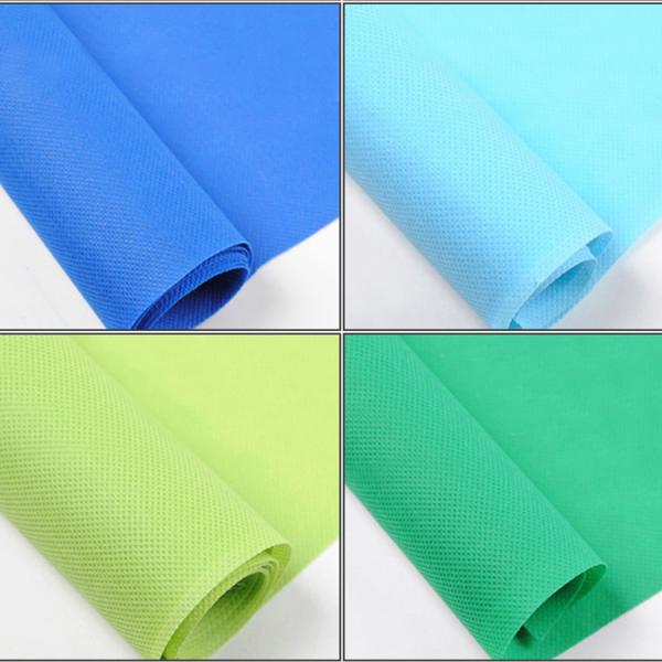 White Red Blue PP Spunbond Nonwoven Fabric Roll Colorful Water Repellent