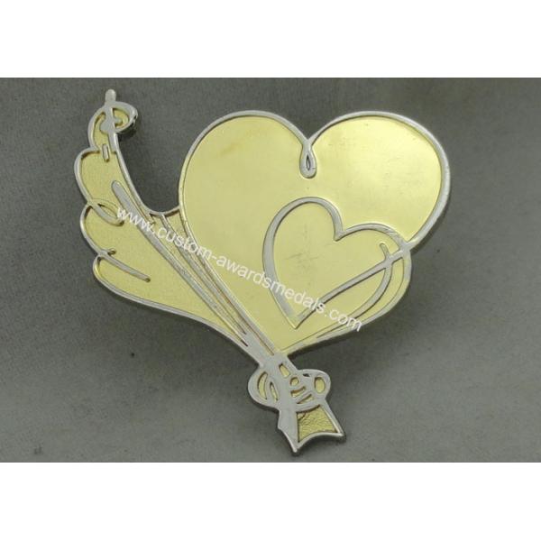 Die Stamped Scarf Buckle Badges , Brass Double Plating Scarves Knot