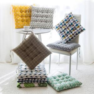 Square Shape Plush Seat Cushions High Elasticity Non - Fading Color 40 - 45CM