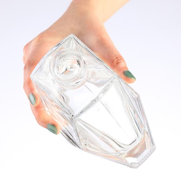 Customized Logo Glass Bottle for Carbonated Drinks and Empty Customized Bottle